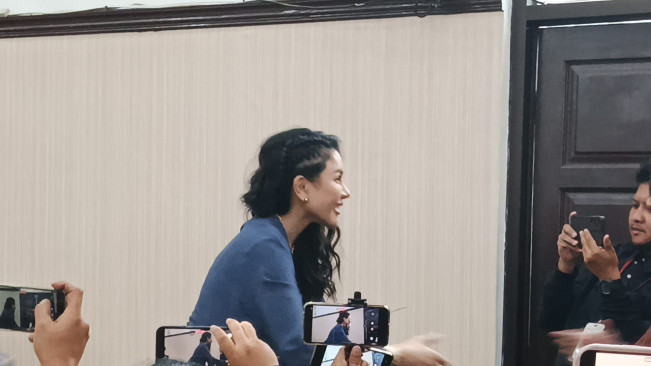 Sidang Lanjutan Nikita Mirzani Perkara Dugaan Pemerasan Dan Tindak Pidana Pencucian Uang (2013) [Ftnewsselvianus Kopong Basar]